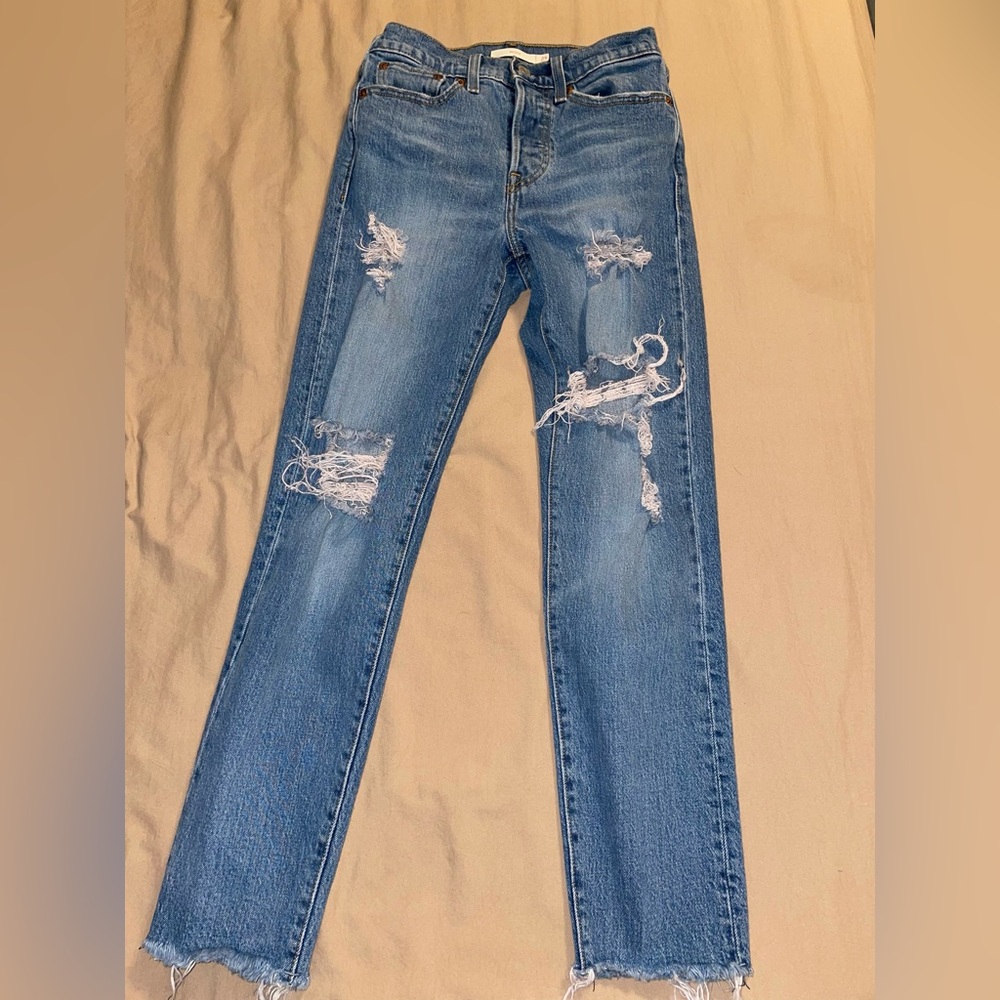 Levi’s Cropped Jeans